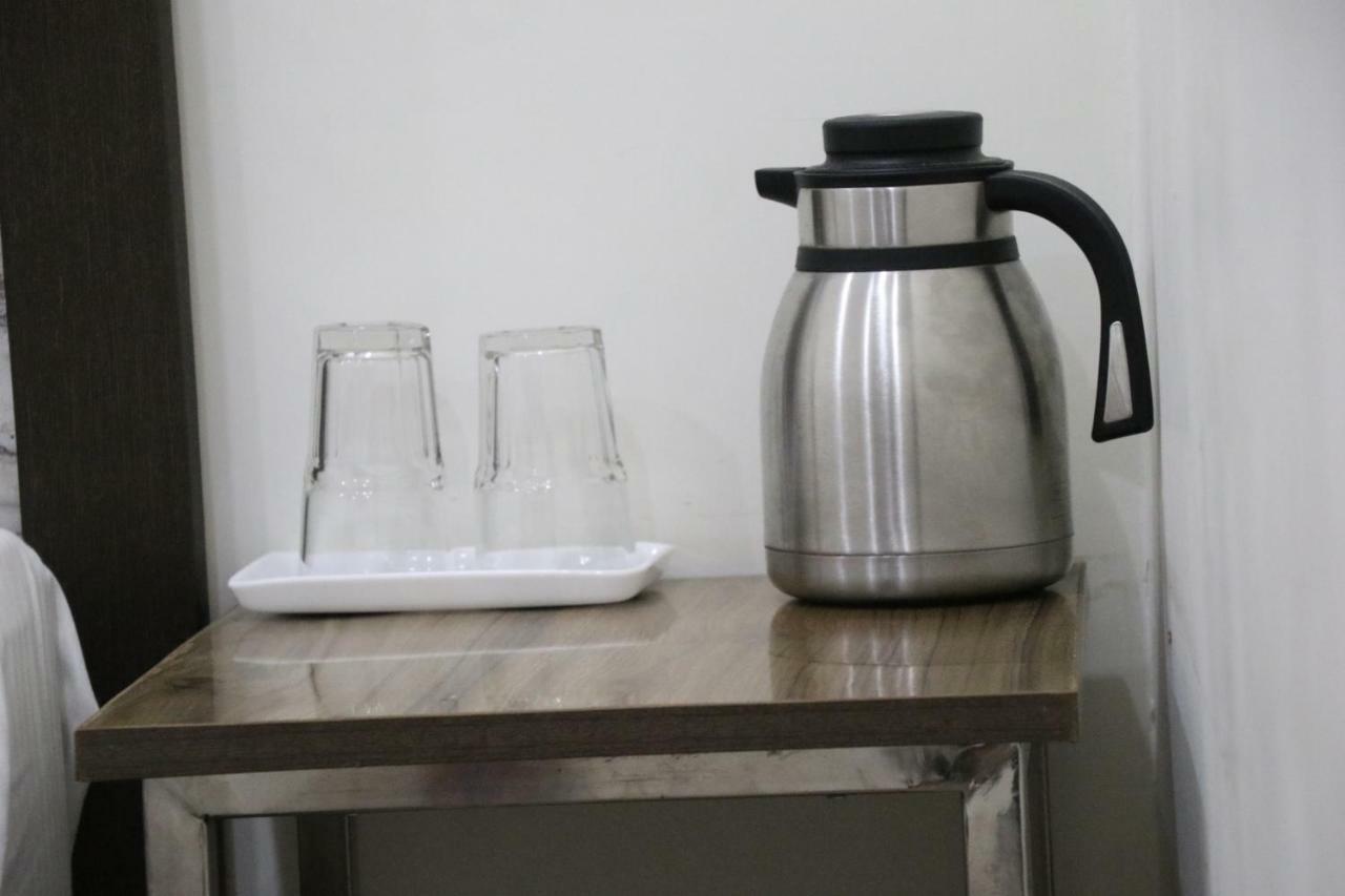 S.R. Residency Hotel Zirakpur Ngoại thất bức ảnh